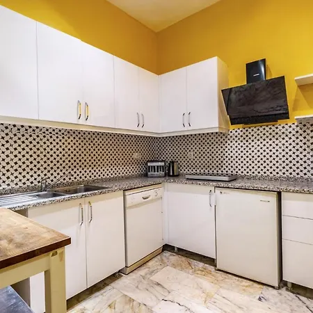 Apartment Comfortable Flat With Great Location In Beyoglu *